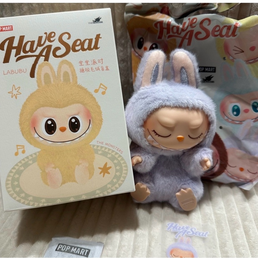 ZIZI- Pop Mart Labubu Have A Seat - New.Box opened to verify. Cute Purple!